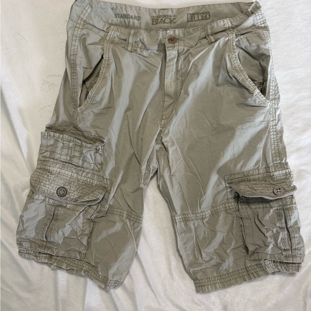 Men's Buckle Tan Cargo Shorts